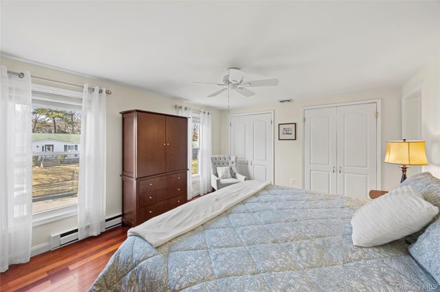 123 9th Avenue, Holtsville, NY 11742