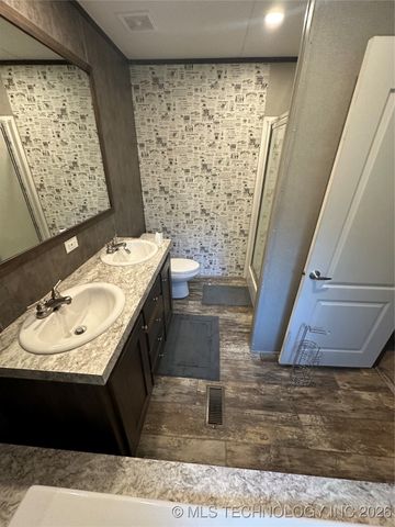 92 South, Cartwright, OK 74731