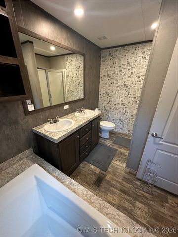 92 South, Cartwright, OK 74731