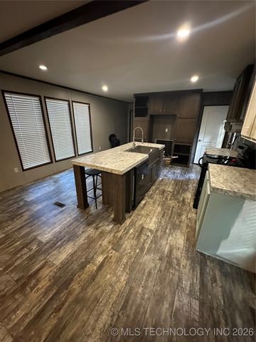 92 South, Cartwright, OK 74731