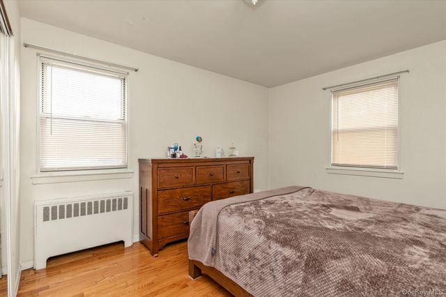8237 Langdale Street 114A, New Hyde Park, NY 11040
