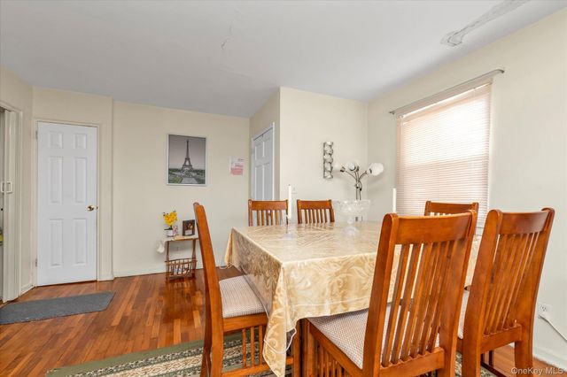 8237 Langdale Street 114A, New Hyde Park, NY 11040