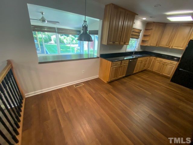404 S Montreal Court, Cary, NC 27511