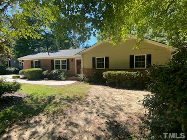 404 S Montreal Court, Cary, NC 27511