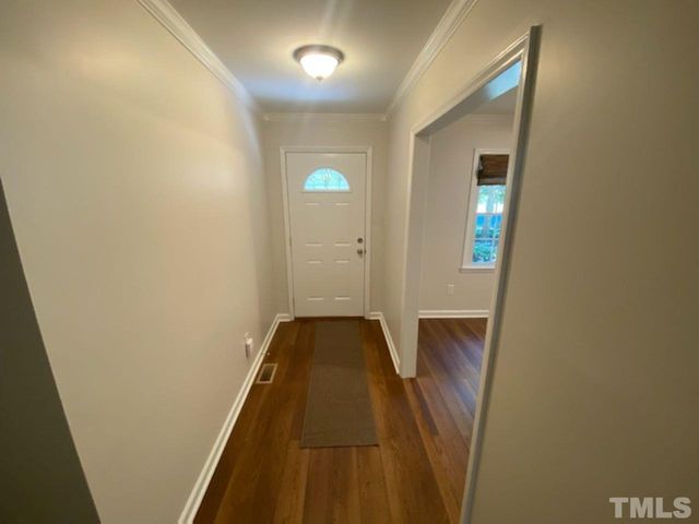 404 S Montreal Court, Cary, NC 27511