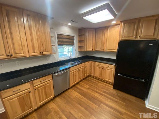 404 S Montreal Court, Cary, NC 27511