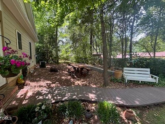 404 S Montreal Court, Cary, NC 27511