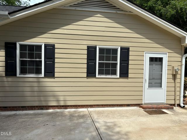 404 S Montreal Court, Cary, NC 27511