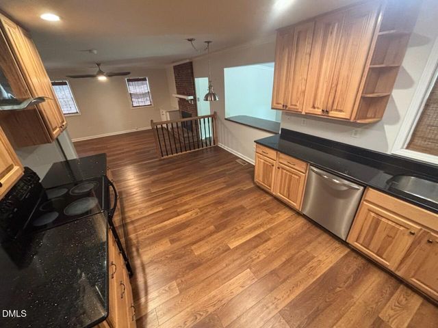 404 S Montreal Court, Cary, NC 27511