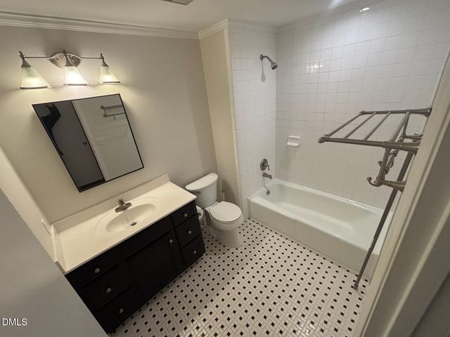 404 S Montreal Court, Cary, NC 27511