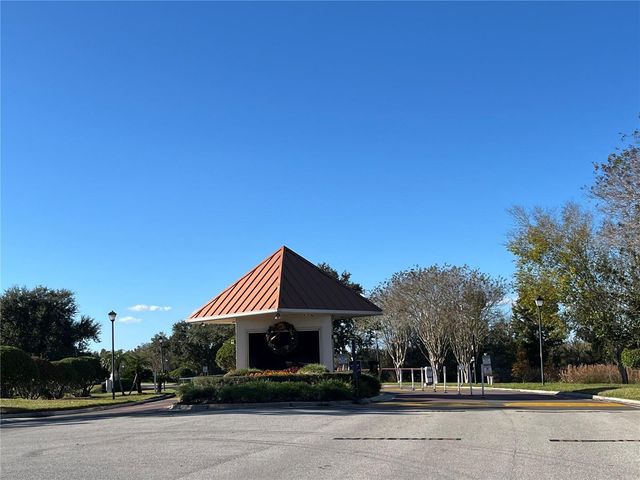 3833 WHISTLEWOOD CIRCLE, Lakeland, FL 33811