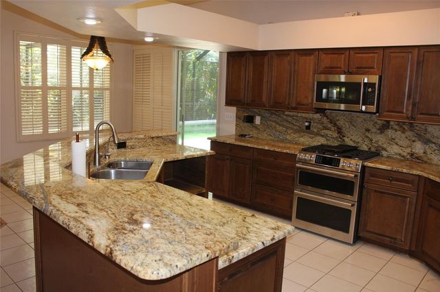 2303 OXFORD COURT, Safety Harbor, FL 34695