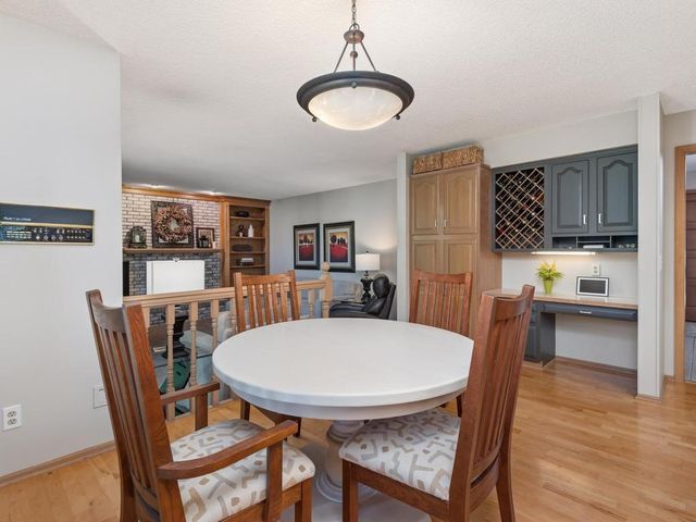 8401 Passfield Turn, Maple Grove, MN 55311