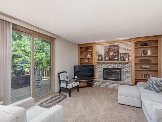 8401 Passfield Turn, Maple Grove, MN 55311