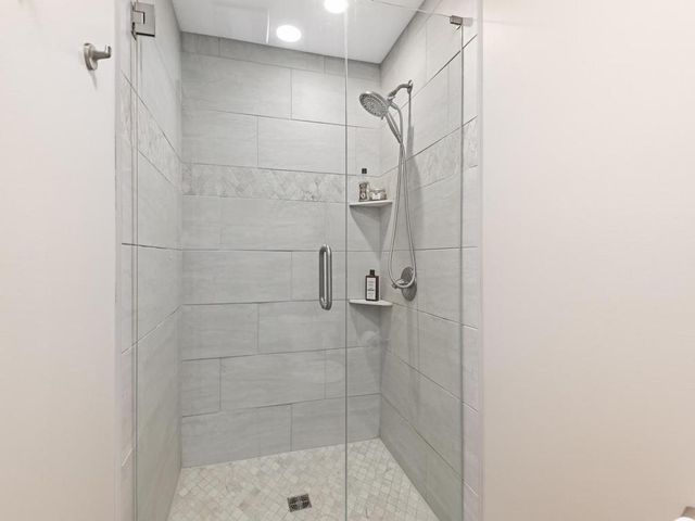 8401 Passfield Turn, Maple Grove, MN 55311