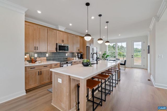14 FORBES DR, Charlottesville, VA 22911