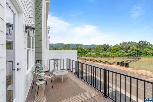 14 FORBES DR, Charlottesville, VA 22911