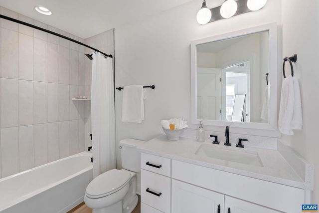 14 FORBES DR, Charlottesville, VA 22911