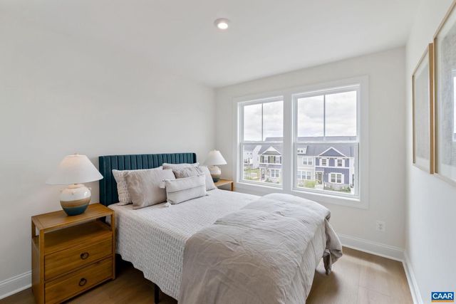 14 FORBES DR, Charlottesville, VA 22911