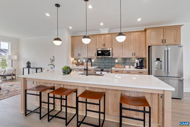 14 FORBES DR, Charlottesville, VA 22911