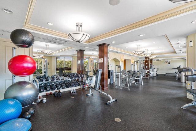 806 E WINDWARD Way 604, Lantana, FL 33462
