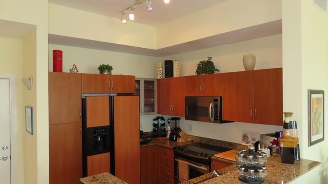 806 E WINDWARD Way 604, Lantana, FL 33462