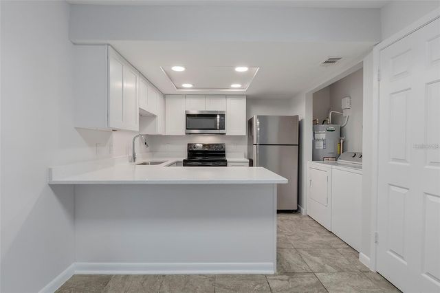 39 WINDTREE LANE 104, Winter Garden, FL 34787