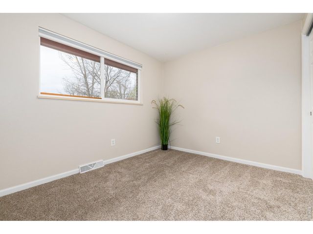 439 Dickson St, Longmont, CO 80504