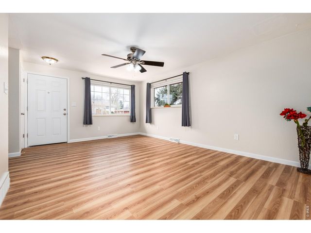 439 Dickson St, Longmont, CO 80504