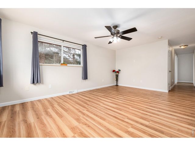 439 Dickson St, Longmont, CO 80504