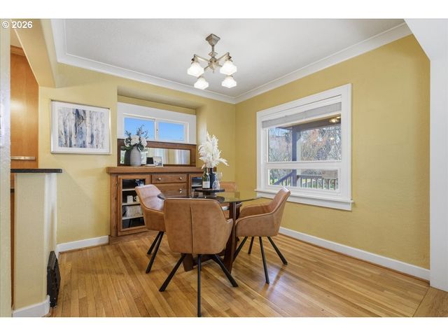 1541 Se MALDEN St, Portland, OR 97202