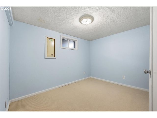 1541 Se MALDEN St, Portland, OR 97202