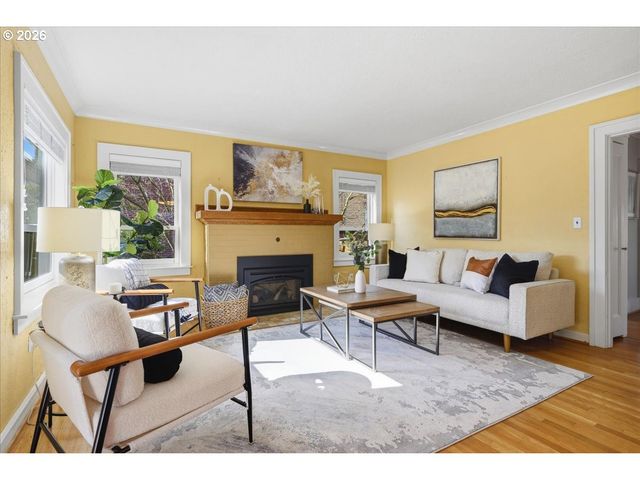 1541 Se MALDEN St, Portland, OR 97202