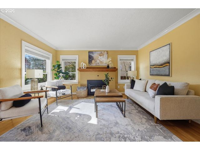 1541 Se MALDEN St, Portland, OR 97202