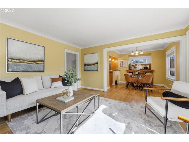 1541 Se MALDEN St, Portland, OR 97202