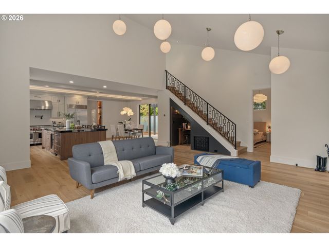 4011 Ne 17th Ave, Portland, OR 97212