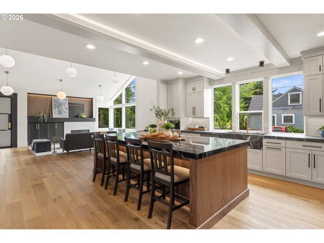 4011 Ne 17th Ave, Portland, OR 97212