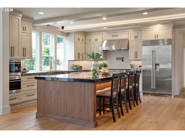4011 Ne 17th Ave, Portland, OR 97212