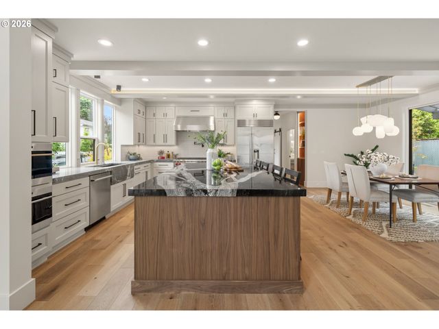 4011 Ne 17th Ave, Portland, OR 97212