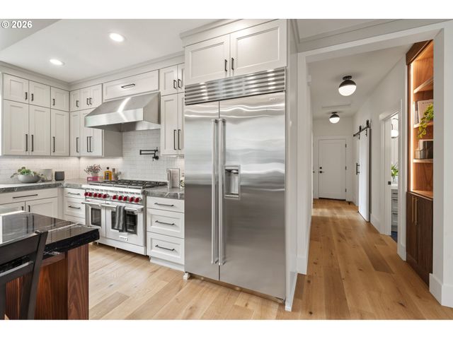 4011 Ne 17th Ave, Portland, OR 97212