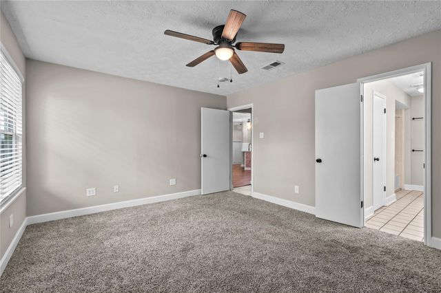 2124 Tower Bridge Road, Pearland, TX 77581