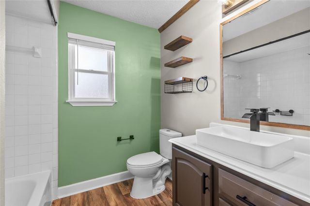 2124 Tower Bridge Road, Pearland, TX 77581
