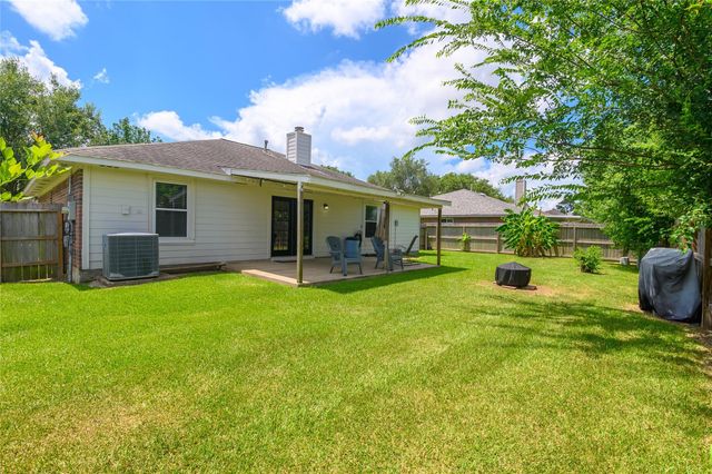 2124 Tower Bridge Road, Pearland, TX 77581