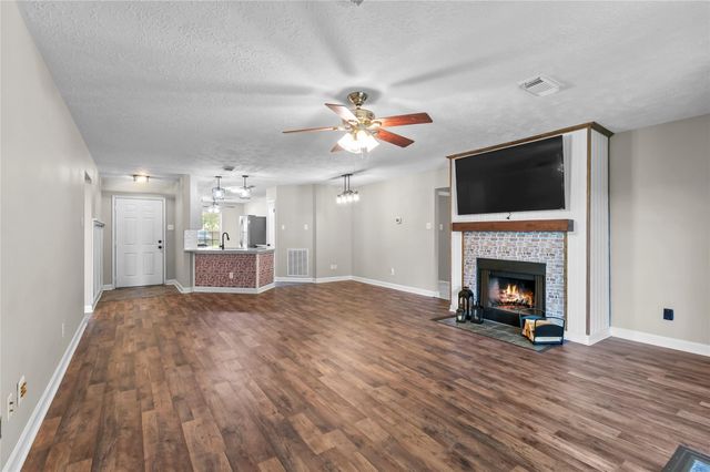 2124 Tower Bridge Road, Pearland, TX 77581