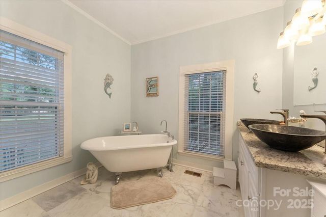1423 Modena Street, Gastonia, NC 28054