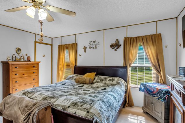 1234 John Lawson Rd, Mcminnville, TN 37110