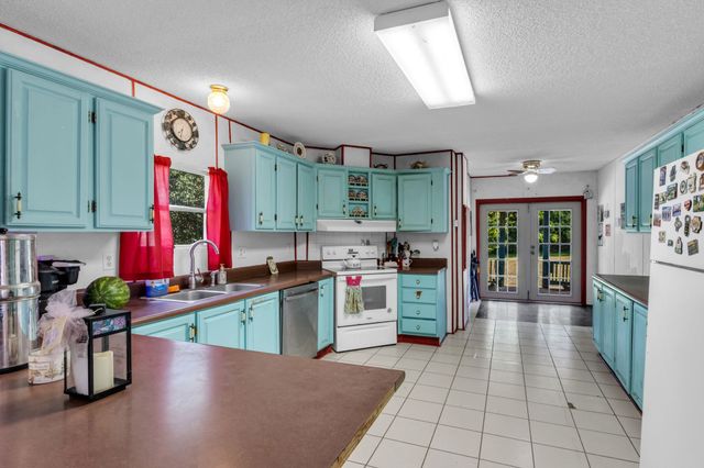 1234 John Lawson Rd, Mcminnville, TN 37110