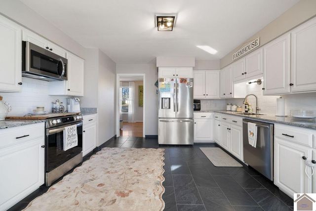 1101 Meadow Lane, Murray, KY 42071