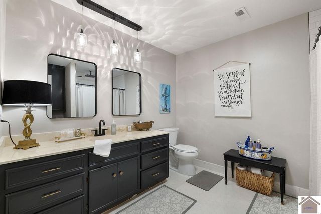 1101 Meadow Lane, Murray, KY 42071