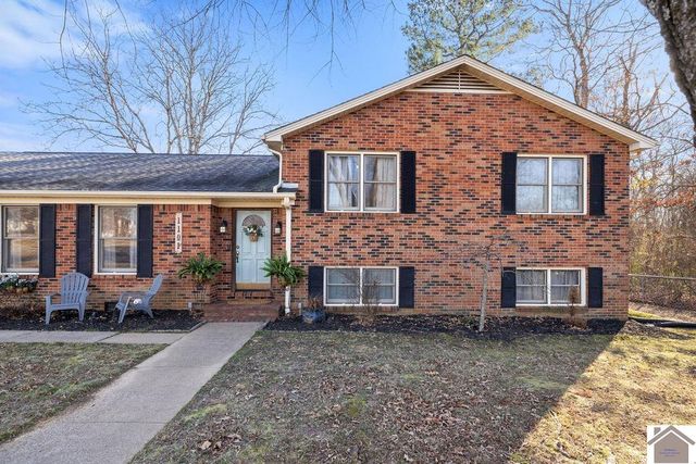 1101 Meadow Lane, Murray, KY 42071